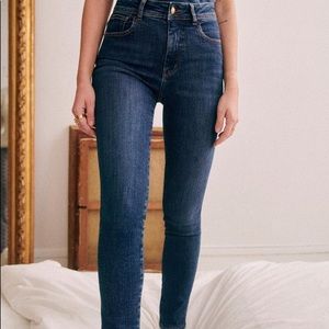 Sezane Slim Perfect Jeans / Eco-Friendly / Blue wash